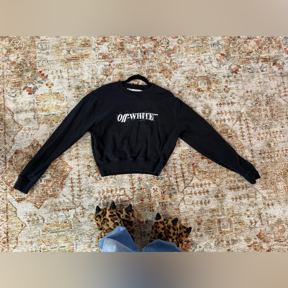 Off white crew neck